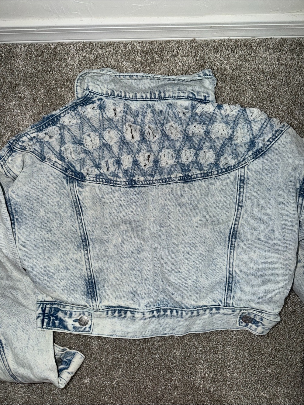 Jean jacket - Picture 4 of 4